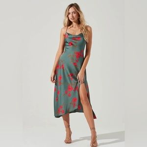 ASTR THE LABEL Gaia Floral Midi Dress